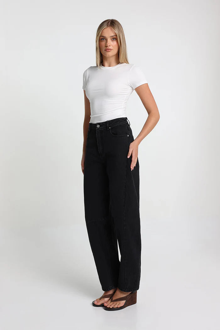 Cora Barrel Jean - Washed Black
