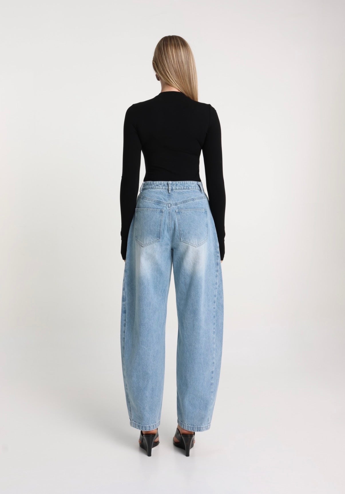 Cora Barrel Jean