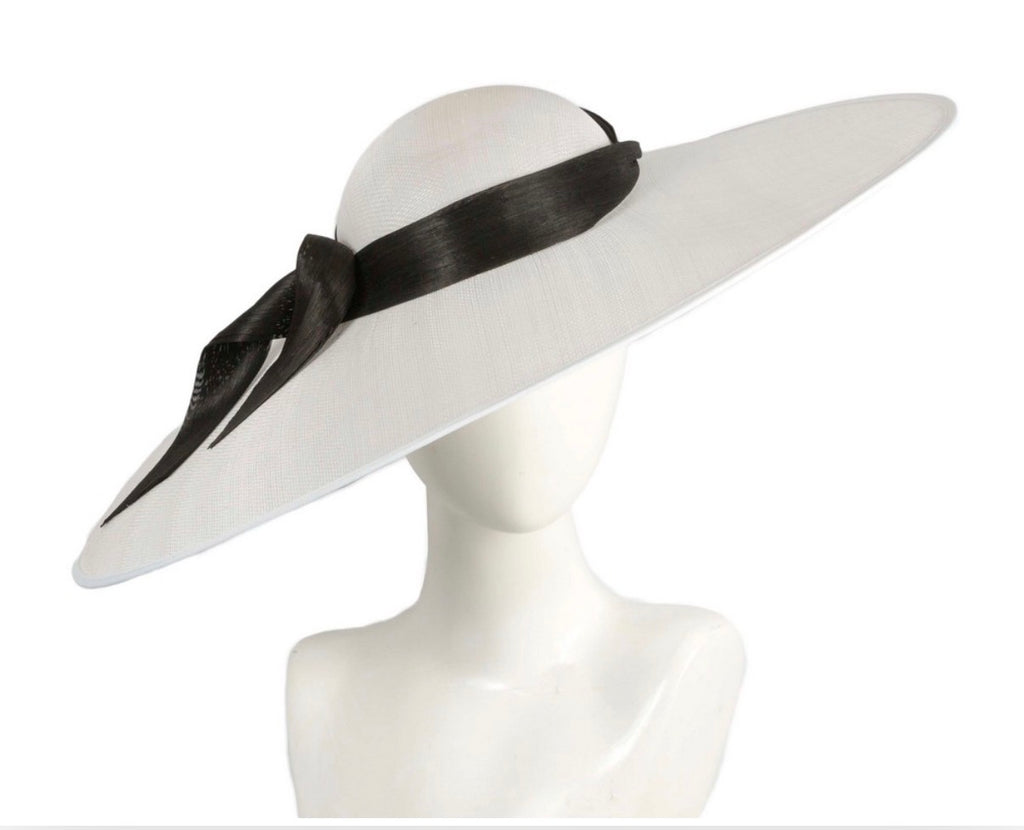 The Derby Hat - White with Black Bow