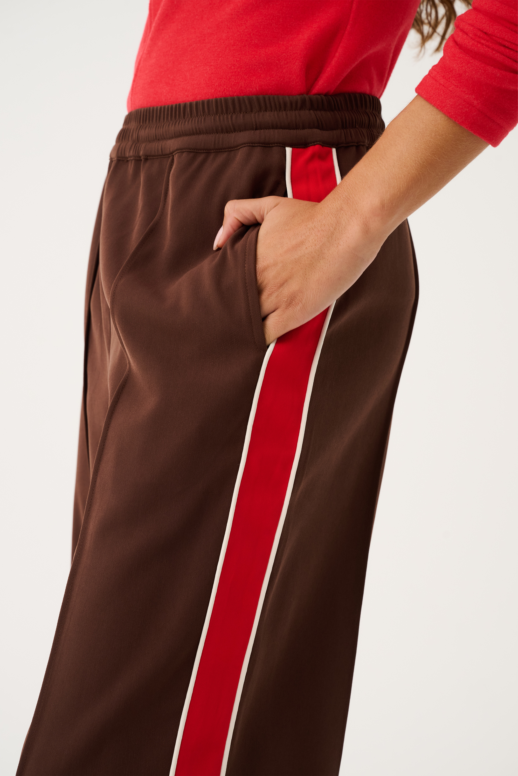 Dusty Pant - Truffle/Red